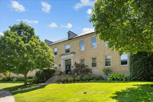 25 Ronan Rd, Highwood, IL 60040 - Photo 1