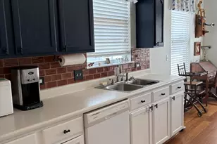 5 E Hague Dr, Antioch, IL 60002 - Photo 5