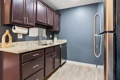 1105 Mount Vernon Court #A, Wheaton, IL 60189 - Photo 7