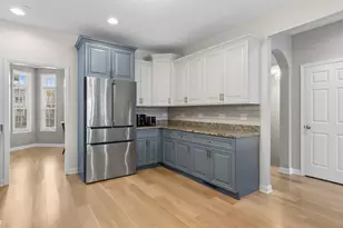 4151 Royal Mews Cir, Naperville, IL 60564 - Photo 9