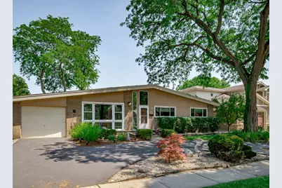 295 S Poplar Avenue, Elmhurst, IL 60126 - Photo 1