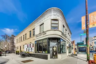1062 W Chicago Ave, Chicago, IL 60642 - Photo 1