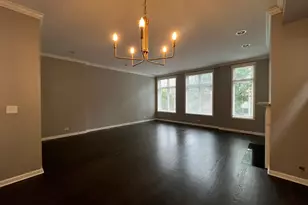 540 W Oakdale Ave, Chicago, IL 60657 - Photo 5