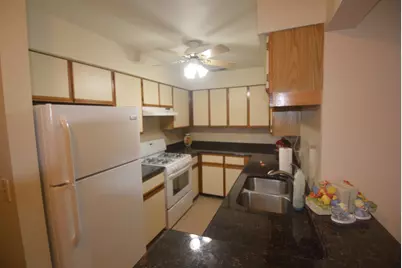 651 Hapsfield Lane #204, Buffalo Grove, IL 60089 - Photo 3