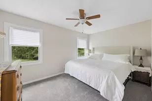 8425 Creekside Ln, Darien, IL 60561 - Photo 13