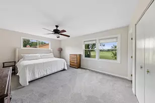 8425 Creekside Ln, Darien, IL 60561 - Photo 11