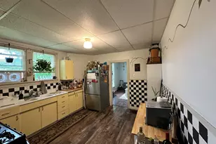 207 Cottage St, Streator, IL 61364 - Photo 9