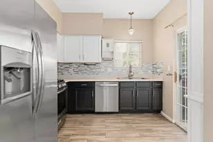 57 Braxton Ln, Aurora, IL 60504 - Photo 7