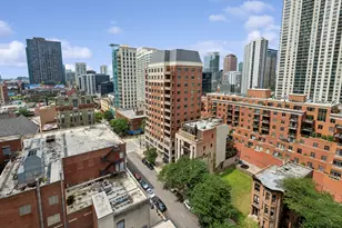 630 N State St, Chicago, IL 60654 - Photo 15