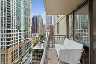 630 N State St, Chicago, IL 60654 - Photo 13