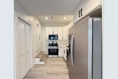 3759 N Kimball Avenue #G, Chicago, IL 60618 - Photo 3