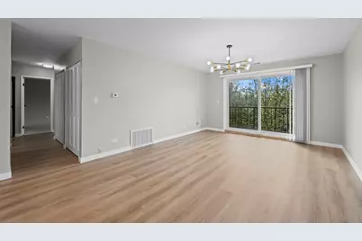 801 79th Street #310, Darien, IL 60561 - Photo 7
