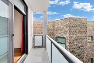 550 W Wellington Ave, Chicago, IL 60657 - Photo 17