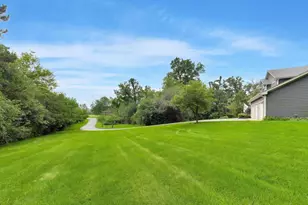 117 Stone Marsh Ln, North Barrington, IL 60010 - Photo 11