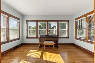 2054 183rd St, Homewood, IL 60430 - Photo 7