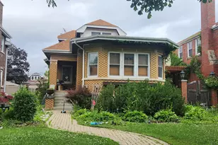 1223 Edmer Ave, Oak Park, IL 60302 - Photo 1