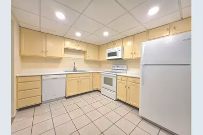 350 Plum Creek Drive #406, Wheeling, IL 60090 - Photo 17