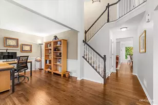 105 Sharon Ct, North Aurora, IL 60542 - Photo 3