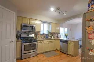 8216 Rachel Ln, Justice, IL 60458 - Photo 9