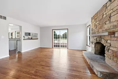 450 Potomac Lane, Elk Grove Village, IL 60007 - Photo 9
