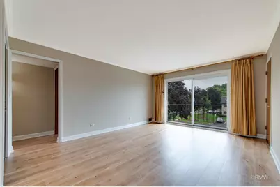872 S Plum Grove Road #305, Palatine, IL 60067 - Photo 3