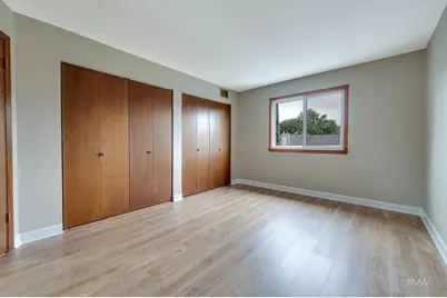 872 S Plum Grove Road #305, Palatine, IL 60067 - Photo 9