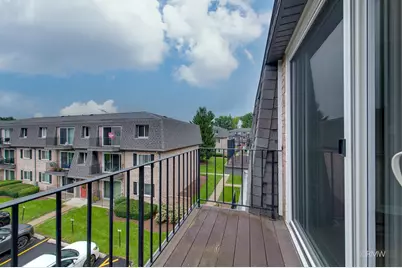 872 S Plum Grove Road #305, Palatine, IL 60067 - Photo 13