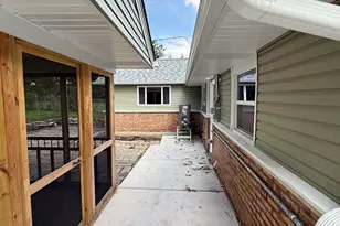 261 Miami St, Park Forest, IL 60466 - Photo 5