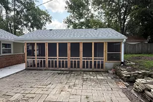 261 Miami St, Park Forest, IL 60466 - Photo 7