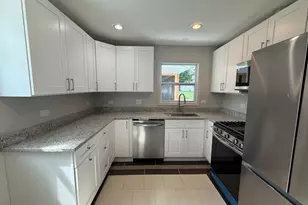 261 Miami St, Park Forest, IL 60466 - Photo 11
