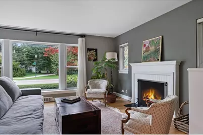 2024 Ewing Avenue, Evanston, IL 60201 - Photo 3