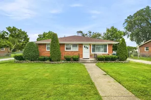 10319 S 82nd Ave, Palos Hills, IL 60465 - Photo 1