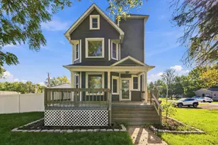 115 N Main St, Clifton, IL 60927 - Photo 1