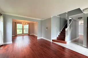 95 Southfield Dr, Vernon Hills, IL 60061 - Photo 5