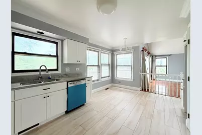 95 Southfield Drive, Vernon Hills, IL 60061 - Photo 9