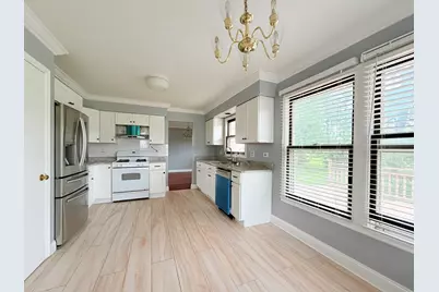 95 Southfield Drive, Vernon Hills, IL 60061 - Photo 7