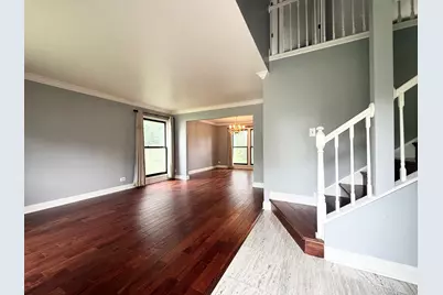 95 Southfield Drive, Vernon Hills, IL 60061 - Photo 3