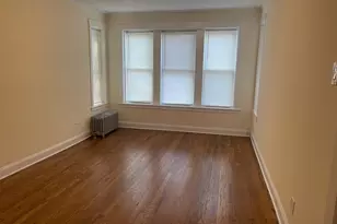 2540 W Thorndale Ave, Chicago, IL 60659 - Photo 3