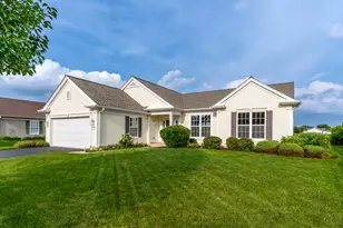 12910 Crestview Dr, Huntley, IL 60142 - Photo 1