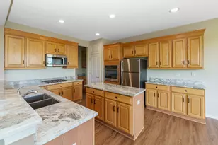 12910 Crestview Dr, Huntley, IL 60142 - Photo 9