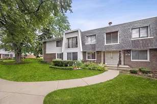 2720 Mitchell Dr, Woodridge, IL 60517 - Photo 1
