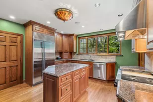 465 Dundee Rd, Glencoe, IL 60022 - Photo 27