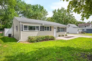 200 N Coolidge St, Normal, IL 61761 - Photo 27
