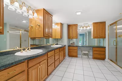368 Hiawatha Drive, Lake in the Hills, IL 60156 - Photo 29