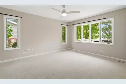 368 Hiawatha Drive, Lake in the Hills, IL 60156 - Photo 17