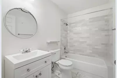 368 Hiawatha Drive, Lake in the Hills, IL 60156 - Photo 21
