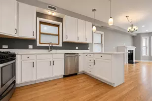 1966 W Diversey Pkwy, Chicago, IL 60614 - Photo 11
