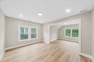 1619 Florence Ave, Evanston, IL 60201 - Photo 3