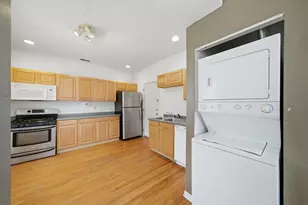850 E 82nd St, Chicago, IL 60619 - Photo 7