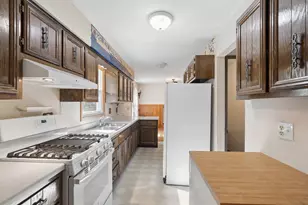 208 S Anderson Rd, New Lenox, IL 60451 - Photo 7